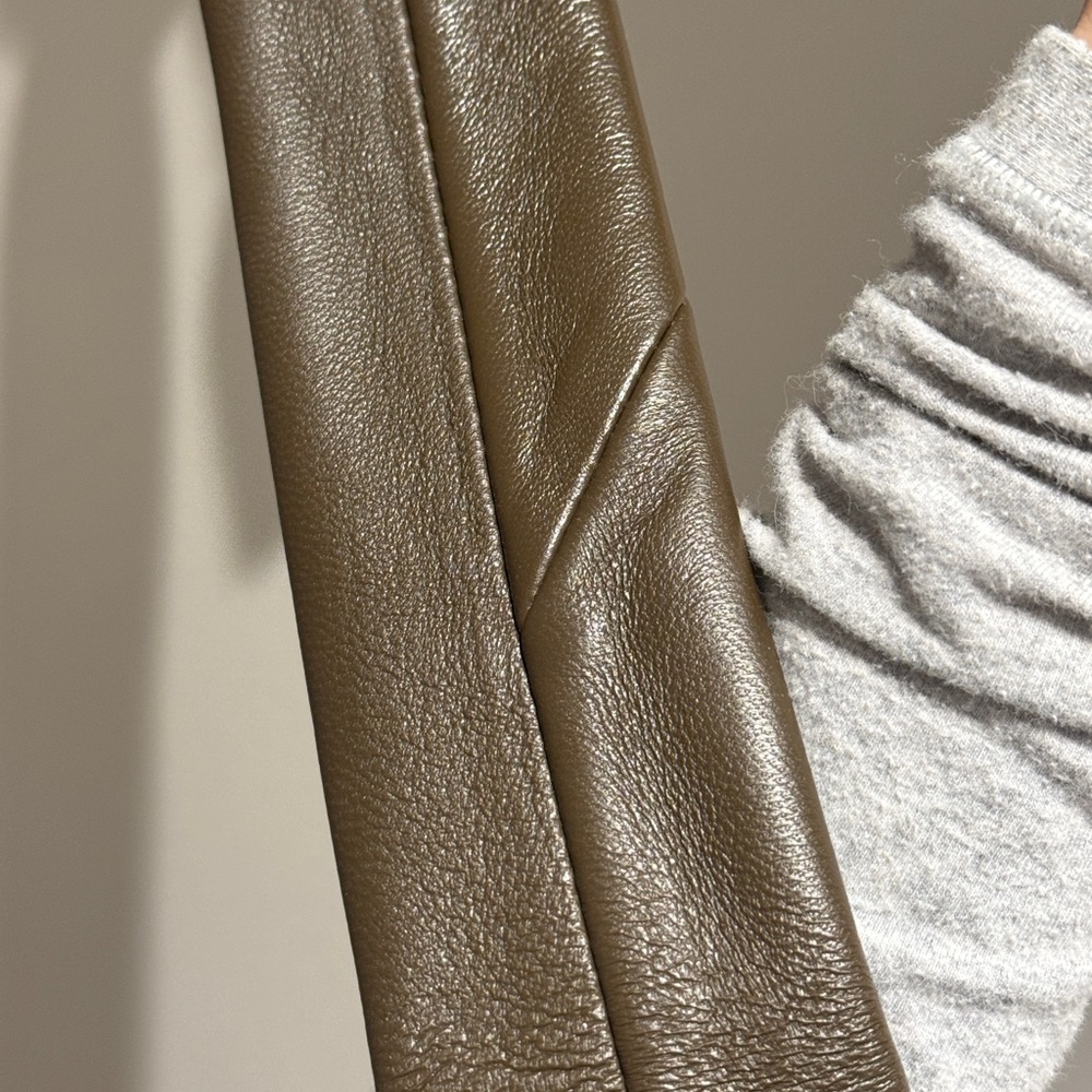 Lemaire Croissant Leather Bag in soft lambskin - Picture 14 of 15